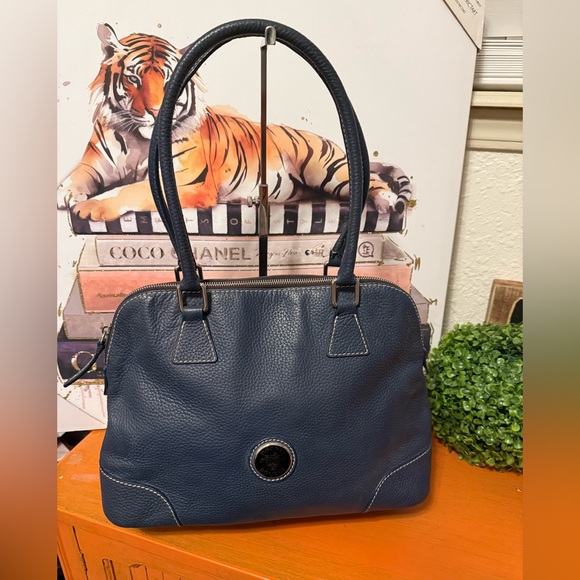 Dooney & Bourke Navy Pebbled Leather Shoulder Bag EUC - Picture 1 of 16